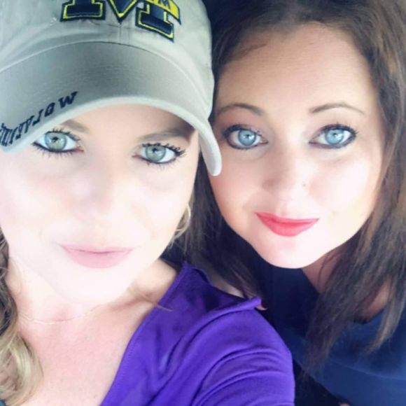 Meet your Posher, Tiffany - Picture 1 of 1